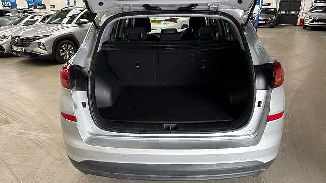 Hyundai TUCSON 1.6 GDi SE Nav 5dr 2WD Petrol Estate Silver