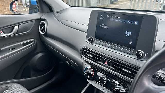 Hyundai KONA 1.0 TGDi 48V MHEV SE Connect 5dr Petrol Hatchback Blue