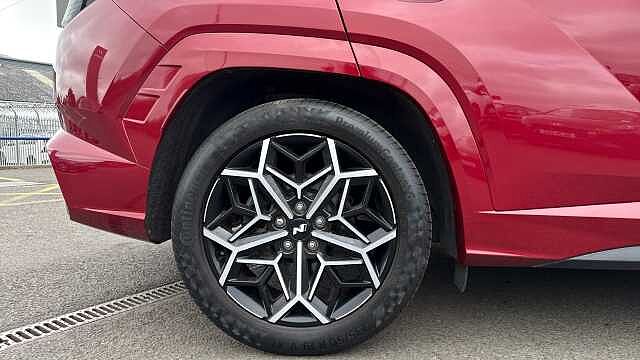 Hyundai TUCSON 1.6 TGDi N Line S 5dr 2WD Petrol Estate Red