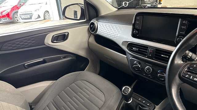 Hyundai i10 1.2 MPi Premium 5dr Petrol Hatchback