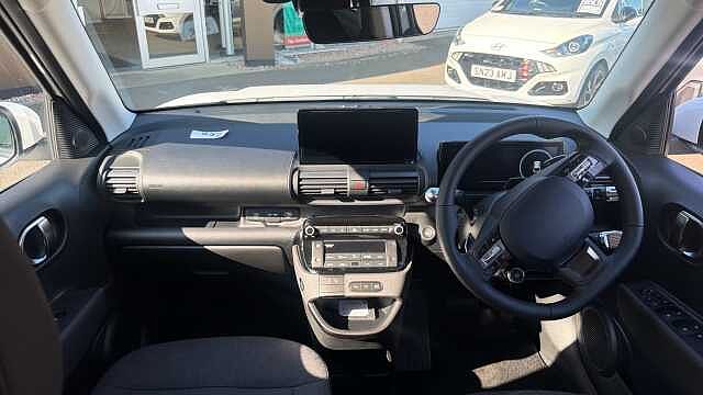 Hyundai INSTER 85kW 02 49kWh 5dr Auto Electric Hatchback Special Solid - Atlas White