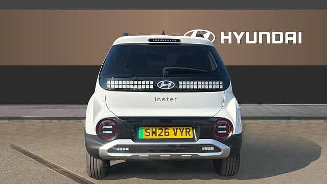 Hyundai INSTER 85kW 02 49kWh 5dr Auto Electric Hatchback Special Solid - Atlas White
