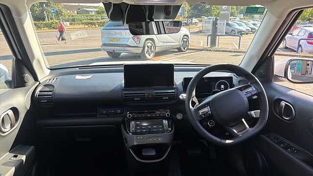 Hyundai INSTER 85kW 02 49kWh 5dr Auto Electric Hatchback Special Solid - Atlas White