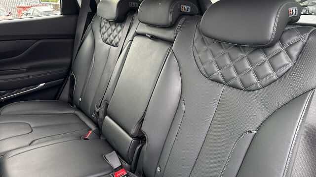 Hyundai SANTA FE 1.6 TGDi Plug-in Hybrid Premium 5dr 4WD Auto Estate Green