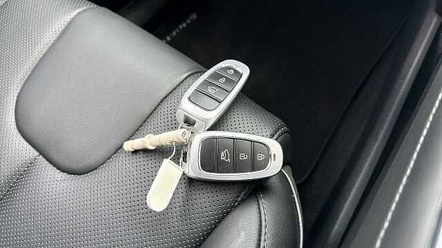 Hyundai SANTA FE 1.6 TGDi Plug-in Hybrid Premium 5dr 4WD Auto Estate Green