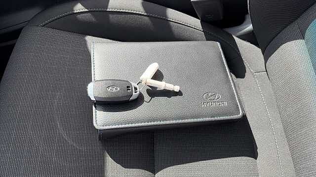 Hyundai KONA 1.6 GDi Hybrid Premium 5dr DCT Hybrid Hatchback