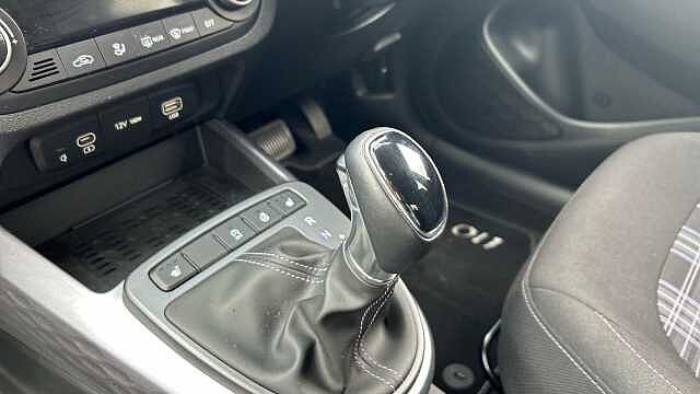 Hyundai i10 1.2 MPi Premium 5dr Auto Petrol Hatchback