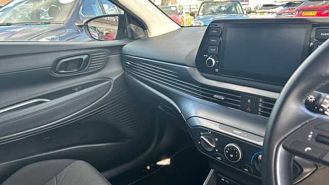 Hyundai BAYON 1.0 TGDi 48V MHEV SE Connect 5dr Petrol Hatchback