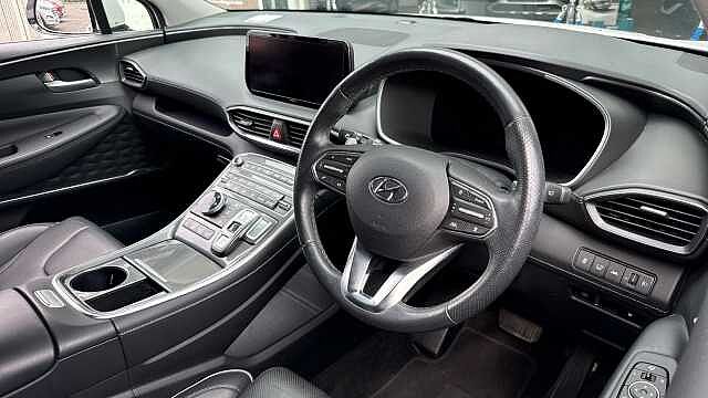 Hyundai SANTA FE 1.6 TGDi Plug-in Hybrid Ultimate 5dr 4WD Auto Estate