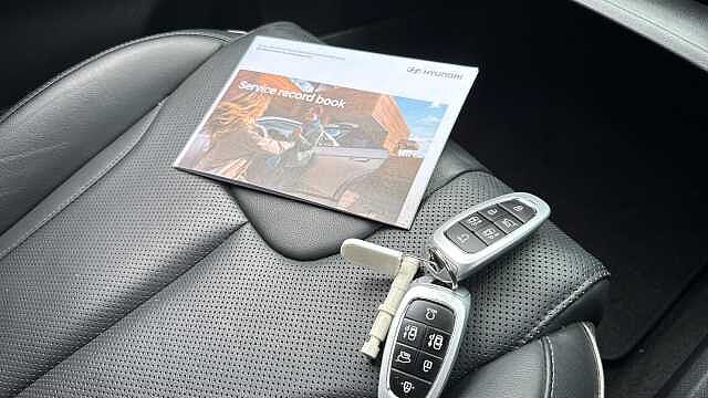 Hyundai SANTA FE 1.6 TGDi Plug-in Hybrid Ultimate 5dr 4WD Auto Estate