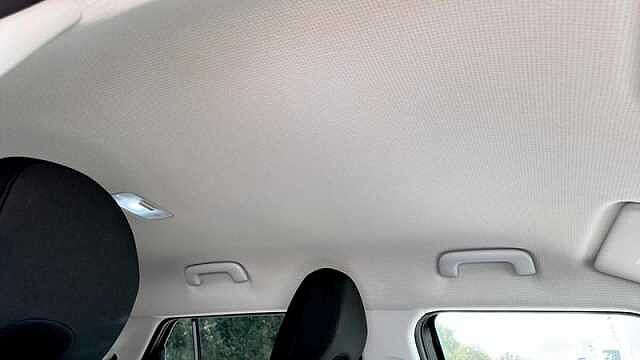 Hyundai INSTER LONG RANGE 49KWH 02 SUV 5DR ELECTRIC AUTO (115 PS)