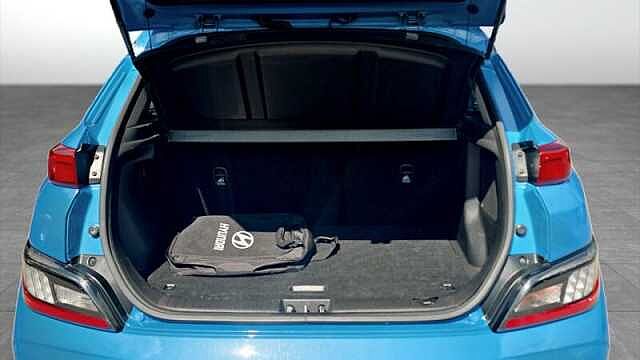 Hyundai KONA 64KWH PREMIUM AUTO 5DR (10.5KW CHARGER)
