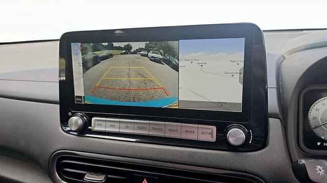 Hyundai KONA 64KWH PREMIUM AUTO 5DR (10.5KW CHARGER)