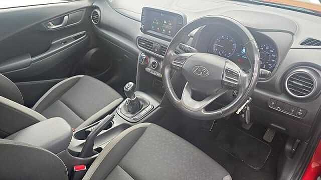 Hyundai KONA PLAY 1.0 TURBO PETROL MANUAL