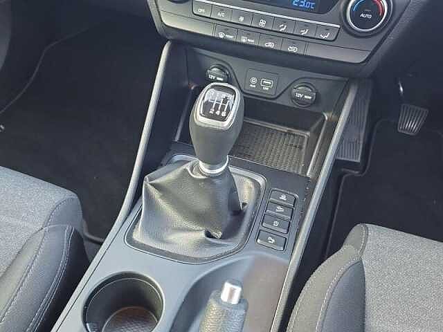 Hyundai TUCSON SE NAV 1.6 PETROL TURBO 177PS MANUAL