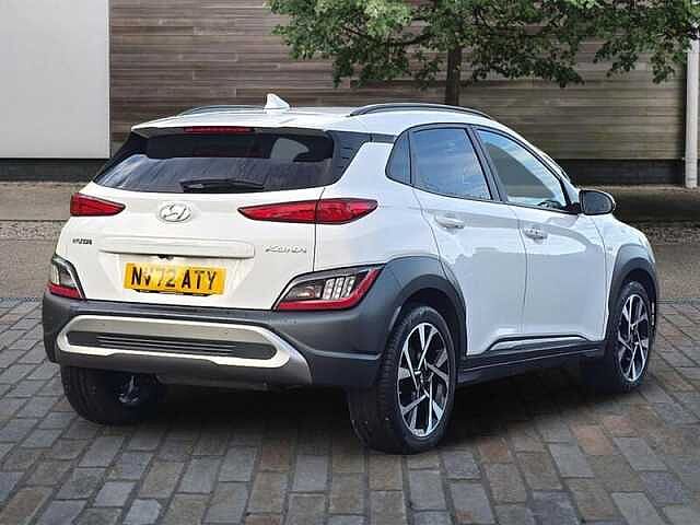 Hyundai KONA Premium T-Gdi Mhev White