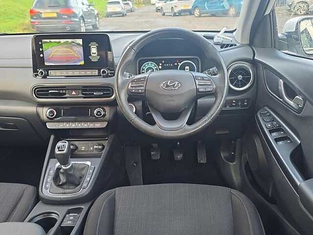 Hyundai KONA Premium T-Gdi Mhev White