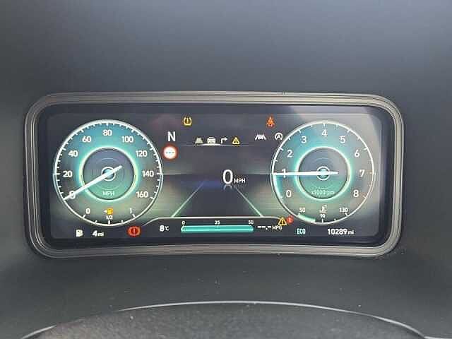 Hyundai KONA Premium T-Gdi Mhev White