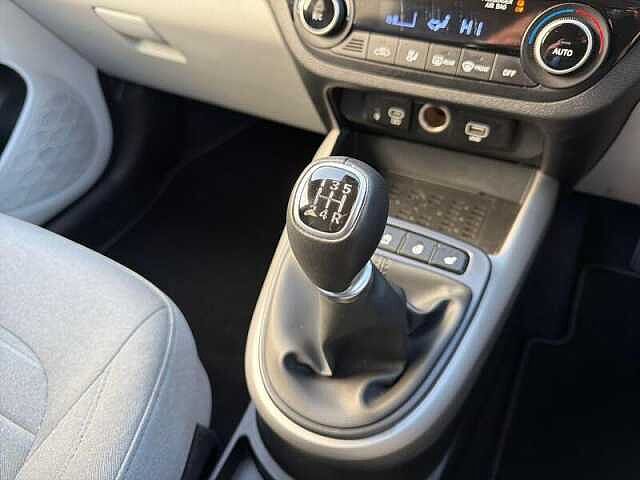 Hyundai I10 Premium Green