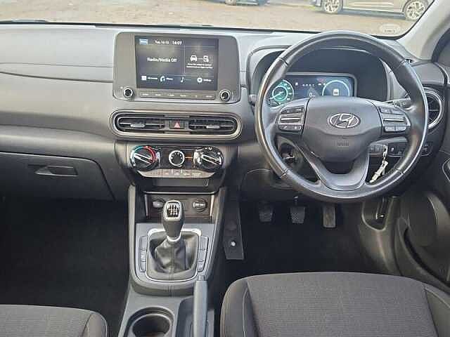 Hyundai KONA Se Connect T-Gdi Mhev Red