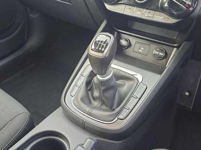 Hyundai KONA Se Connect T-Gdi Mhev Red