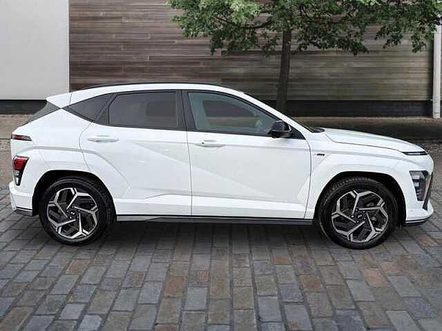 Hyundai KONA 1.6 h-GDi N Line S SUV 5dr Petrol Hybrid DCT Euro 6 (s/s) (141 ps) White