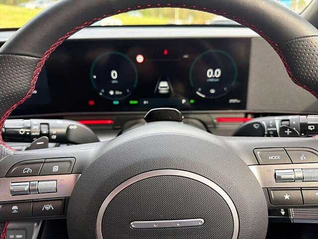 Hyundai KONA 1.6 h-GDi N Line S SUV 5dr Petrol Hybrid DCT Euro 6 (s/s) (141 ps) White