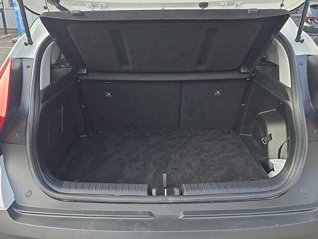 Hyundai BAYON 1.0 T-GDi MHEV Ultimate SUV 5dr Petrol Hybrid Manual Euro 6 (s/s) (120 ps) White