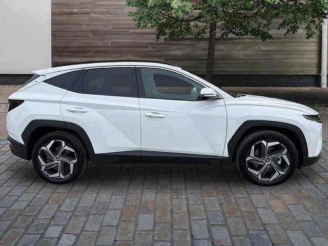 Hyundai TUCSON 1.6 h T-GDi Premium SUV 5dr Petrol Hybrid Auto Euro 6 (s/s) (230 ps) White
