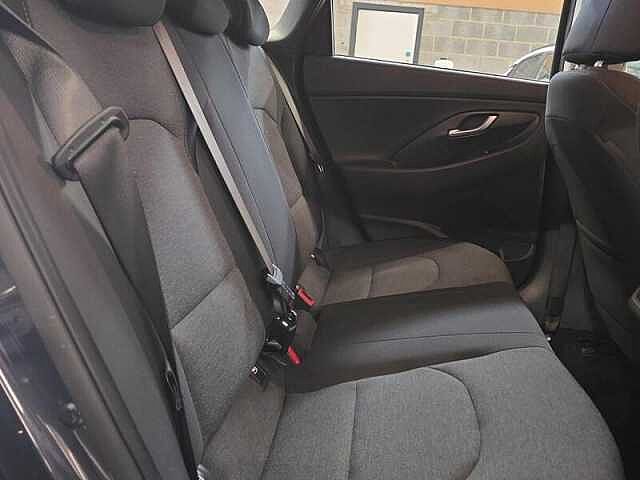Hyundai i30 5dr Hat 1.0 T-gdi 48v 120ps SE Connect