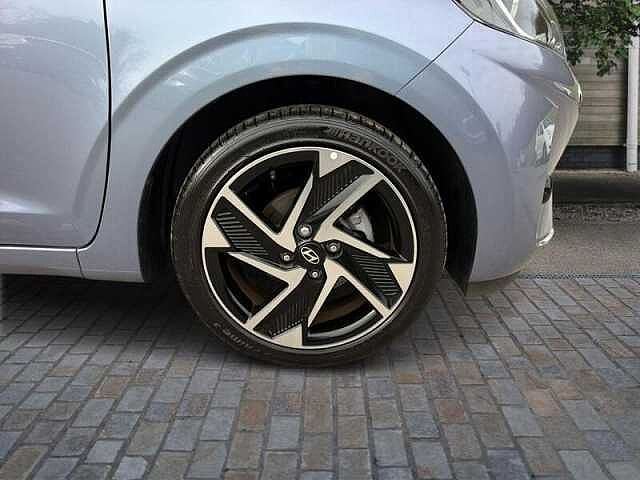 Hyundai i10 1.0 Premium Hatchback 5dr Petrol Auto Euro 6 (s/s) (63 ps)