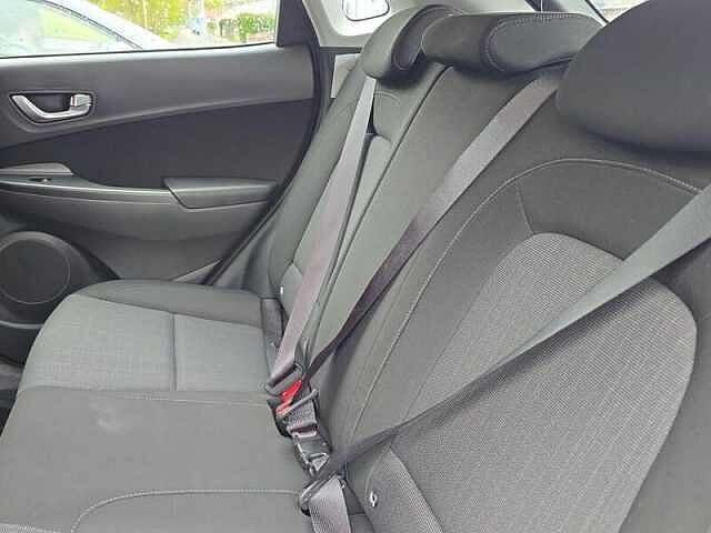Hyundai KONA 1.0 T-GDi MHEV SE Connect SUV 5dr Petrol Hybrid Manual Euro 6 (s/s) (120 ps) White