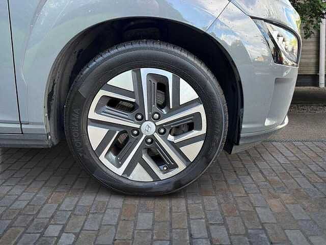 Hyundai KONA 64kWh Ultimate SUV 5dr Electric Auto (10.5kW Charger) (204 ps)