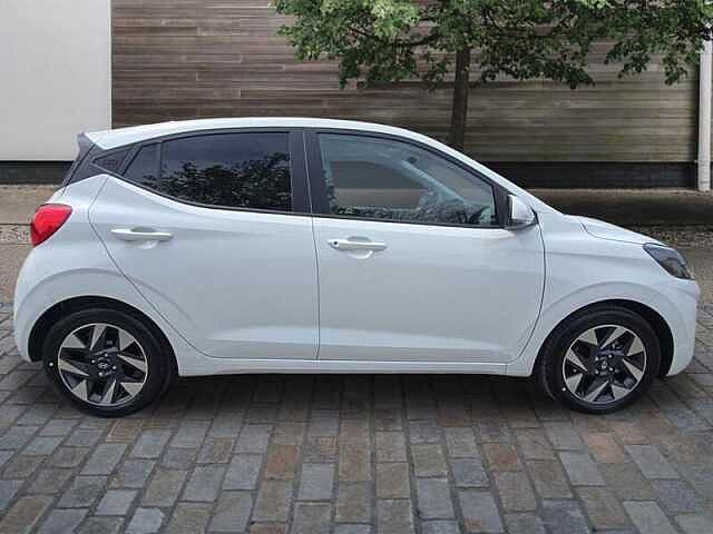 Hyundai I10 1.0 Advance Hatchback 5dr Petrol Auto Euro 6 (s/s) (63 ps) White