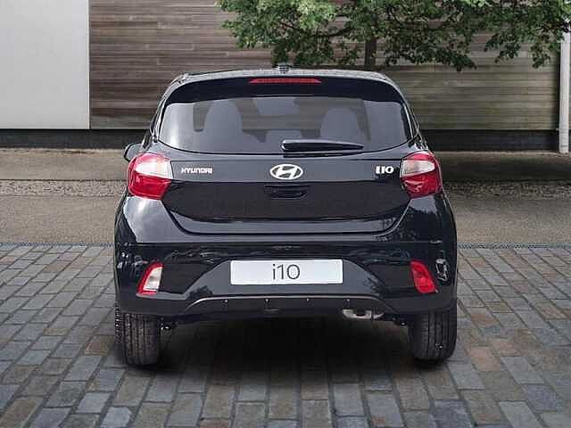 Hyundai i10 1.2 Premium Hatchback 5dr Petrol Auto Euro 6 (s/s) (79 ps)