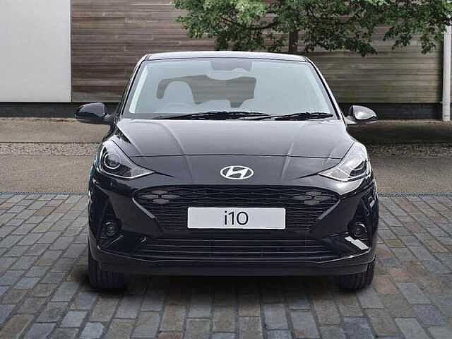 Hyundai i10 1.2 Premium Hatchback 5dr Petrol Auto Euro 6 (s/s) (79 ps)