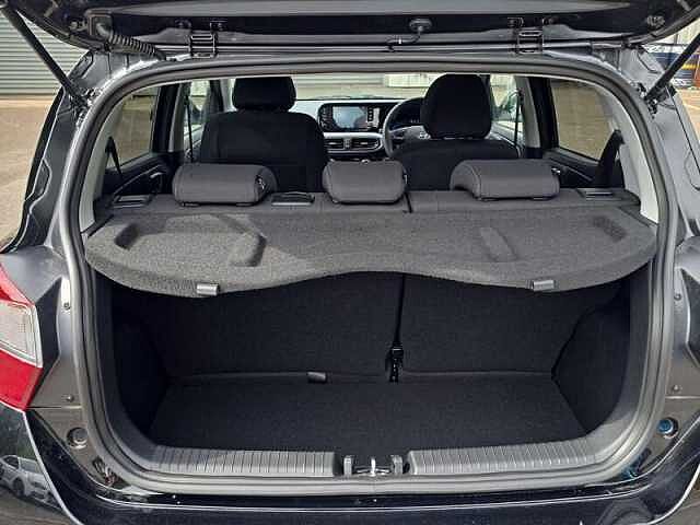 Hyundai i10 1.2 Premium Hatchback 5dr Petrol Auto Euro 6 (s/s) (79 ps)