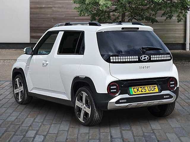 Hyundai INSTER Long Range 49kWh 02 SUV 5dr Electric Auto (115 ps) White