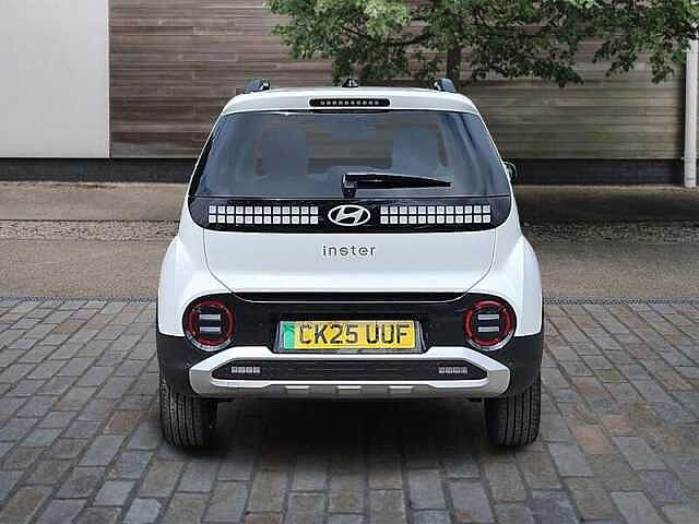 Hyundai INSTER Long Range 49kWh 02 SUV 5dr Electric Auto (115 ps) White