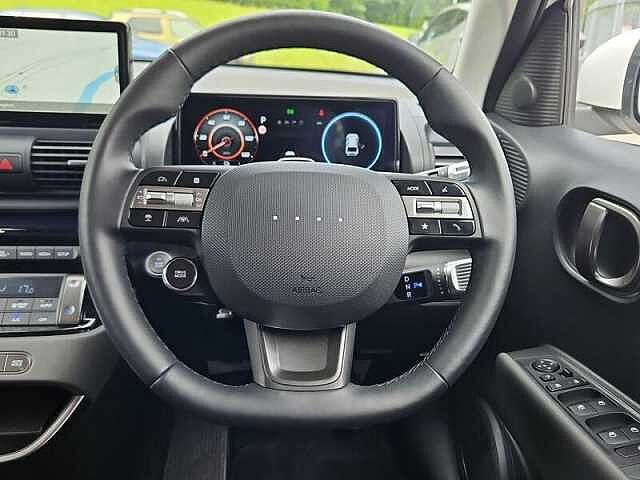 Hyundai INSTER Long Range 49kWh 02 SUV 5dr Electric Auto (115 ps) White