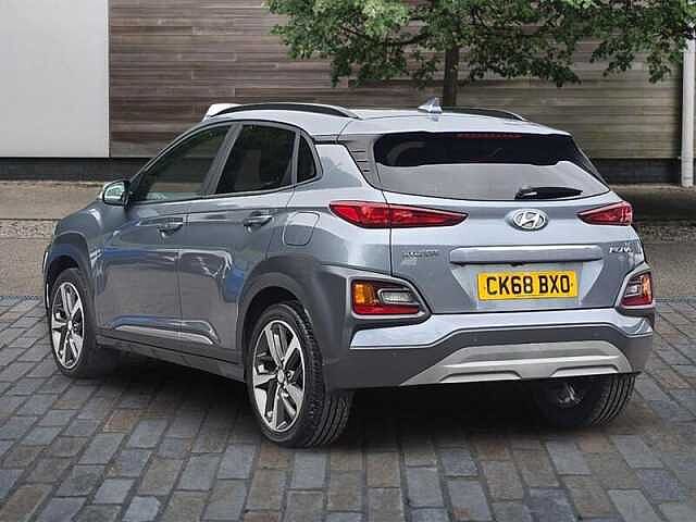 Hyundai KONA Premium Se Silver
