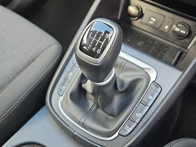 Hyundai KONA 1.0 T-GDi MHEV Premium Hybrid 120 ps