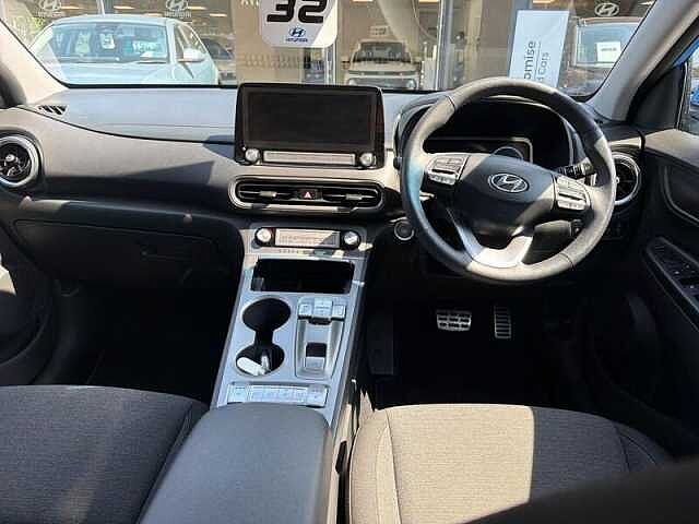 Hyundai KONA 39kWh Premium SUV 5dr Electric Auto (10.5kW Charger) (136 ps) Blue