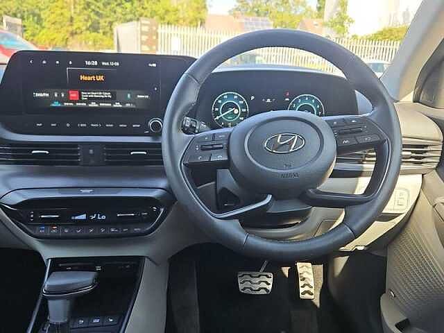 Hyundai BAYON 1.0 T-GDi MHEV Ultimate SUV 5dr Petrol Hybrid DCT Euro 6 (s/s) (120 ps)