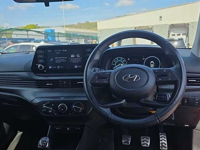 Hyundai BAYON 1.0 T-GDi MHEV SE Connect SUV 5dr Petrol Hybrid Manual Euro 6 (s/s) (100 ps) Red