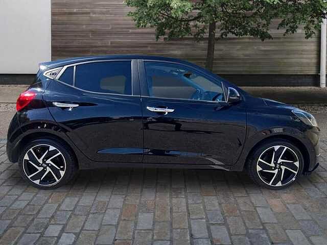 Hyundai i10 1.0 Premium Hatchback 5dr Petrol Auto Euro 6 (s/s) (67 ps)