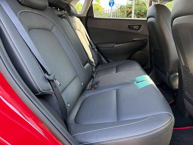 Hyundai KONA 1.6 h-GDi Premium SE SUV 5dr Petrol Hybrid DCT Euro 6 (s/s) (141 ps)