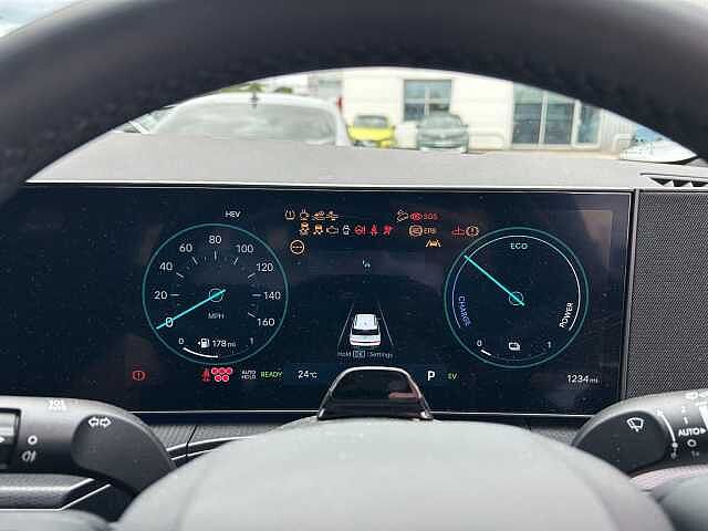 Hyundai SANTA FE Plug-in Hybrid 1.6 T-GDi 13.8kWh Calligraphy Auto 4WD Euro 6 (s/s) 5dr