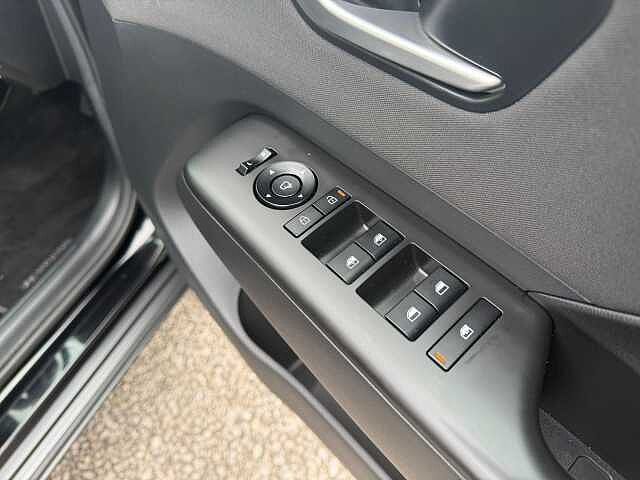 Hyundai KONA 1.6 h-GDi Advance DCT Euro 6 (s/s) 5dr Black
