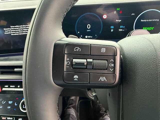 Hyundai SANTA FE PLUG-IN HYBRID 1.6 T-GDi 13.8kWh Calligraphy Auto 4WD Euro 6 (s/s) 5dr Green